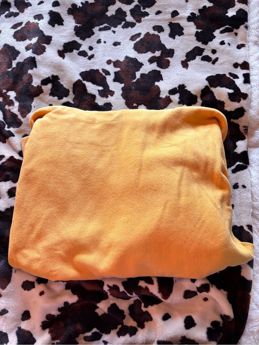 GAP Golden yellow Hoodie size medium